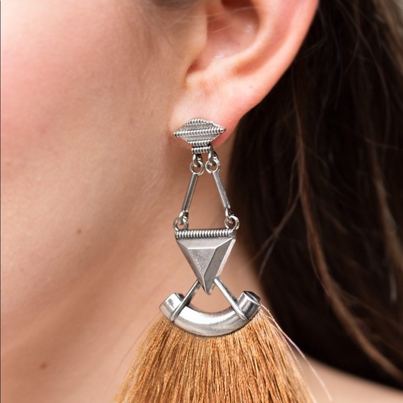 Brown Fringe Earrings - Picture 2 of 3